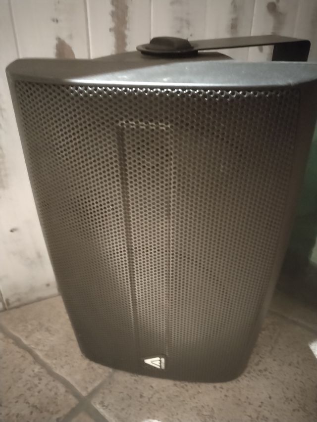 Altavoces a 60€ cada uno