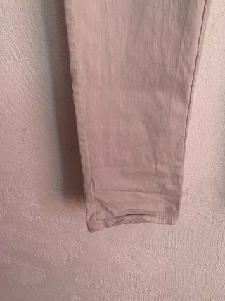 Pantalón beige elástico