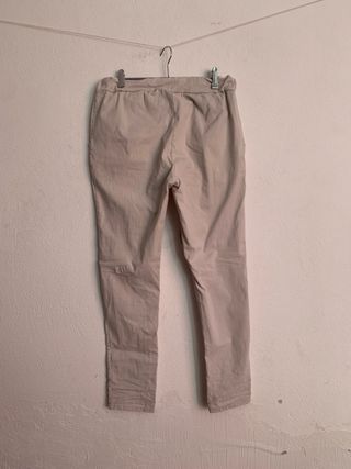 Pantalón beige elástico