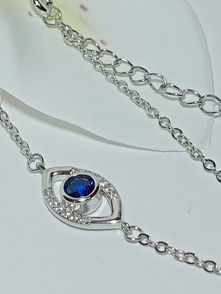 Bellísima pulsera ojo turco plata .