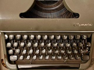 Máquina escribir 1953 Olympia alemana