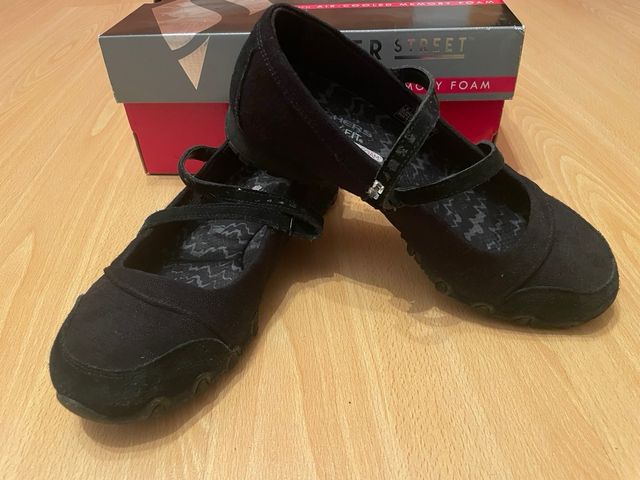 skecher street Los Angeles