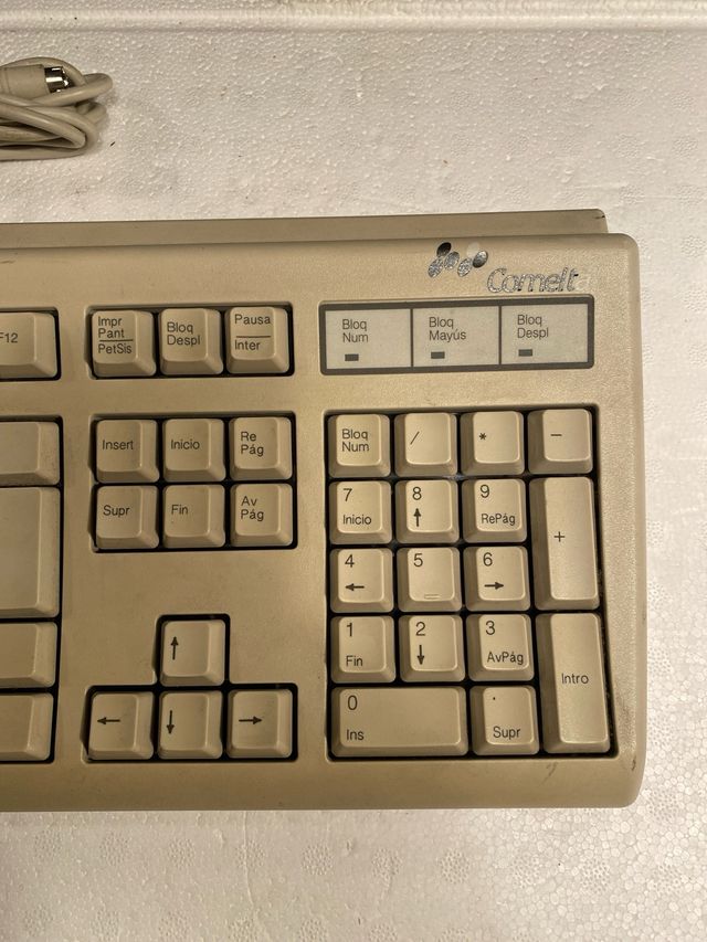 Teclado Comelt RT5158TWSP