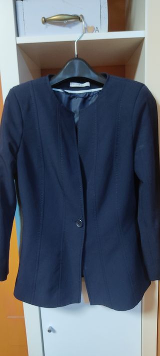 Traje azul marino ,talla 36