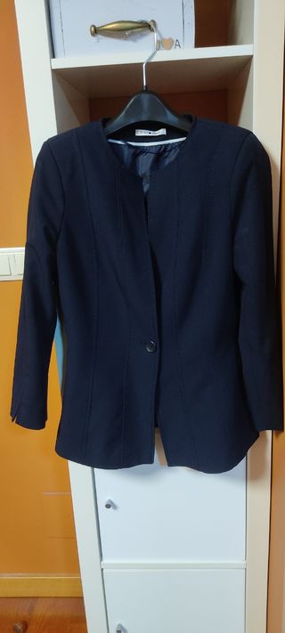 Traje azul marino ,talla 36
