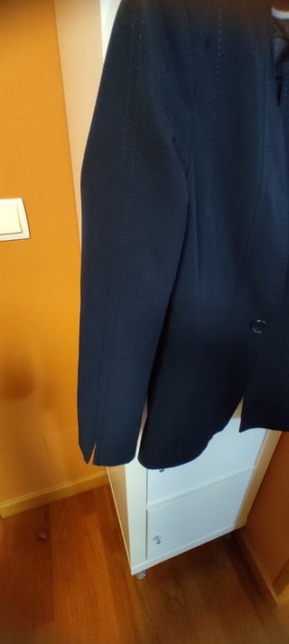 Traje azul marino ,talla 36