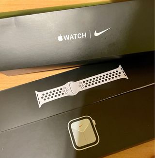 Apple watch serie 5 x nike