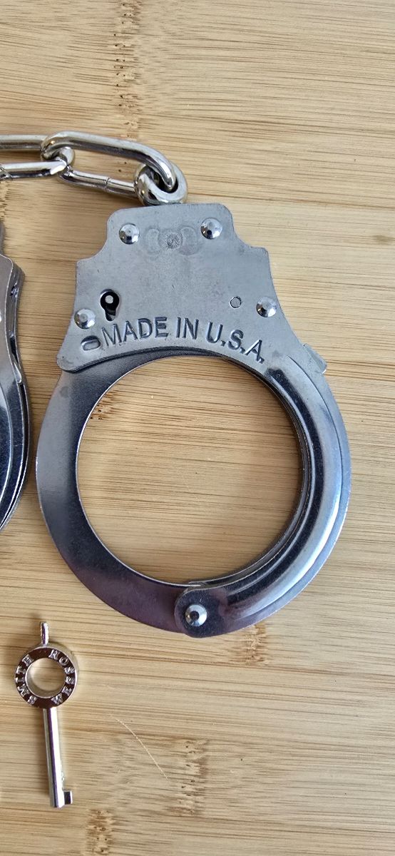 Esposas americanas Smith and Wesson