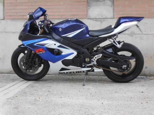 tapa embrague suzuki gsxr 1000 k5 k6 despiece