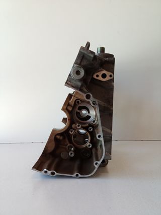 carter lateral suzuki gsxr 1000 k5 k6 despiece