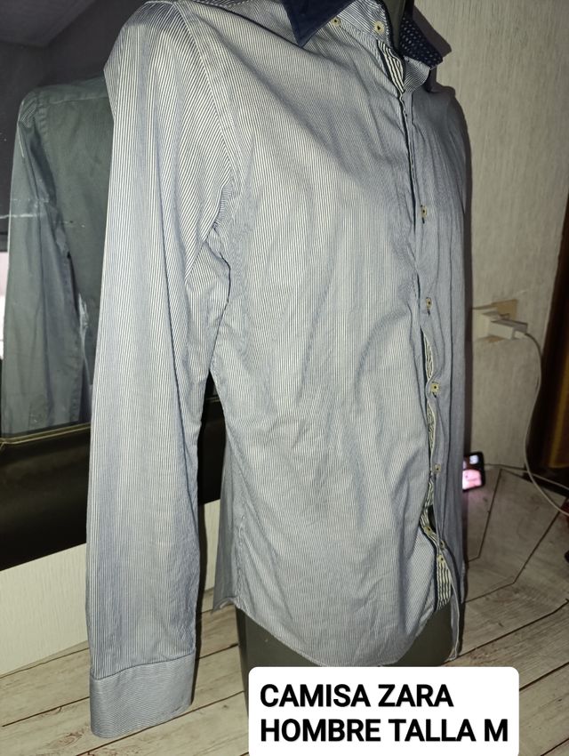 Camisa azul de zara hombre. Talla M 4.50€