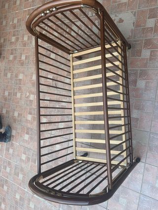 Cuna de madera 