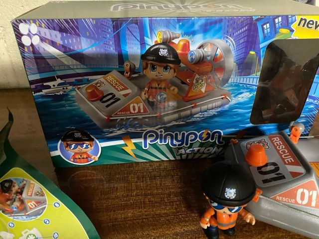 Pin y pon action lancha