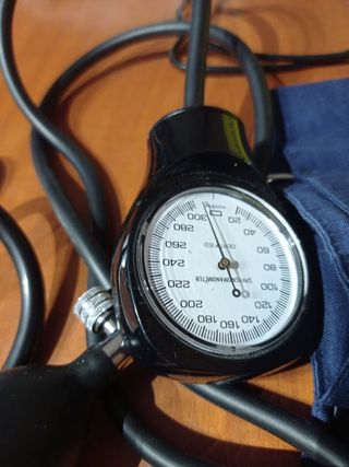 Tensiómetro manual
