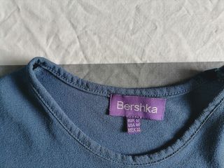 Camiseta azul marino Bershka