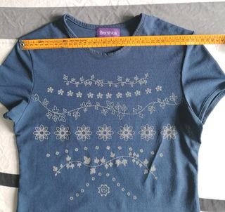 Camiseta azul marino Bershka