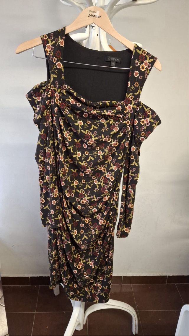 Vestido guess 2 mano solo venta en persona
