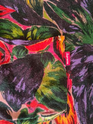 Supreme flowers shirt