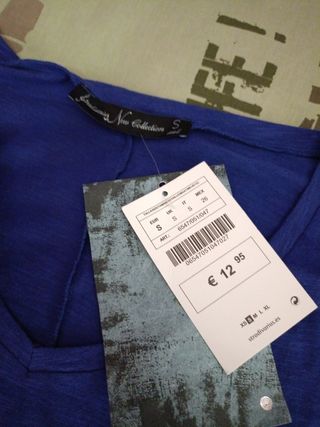 Camiseta con bolsillos nueva sin estrenar