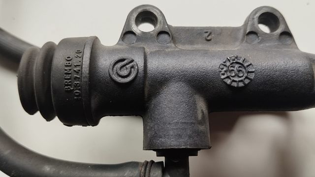 Brembo  trasero Ducati