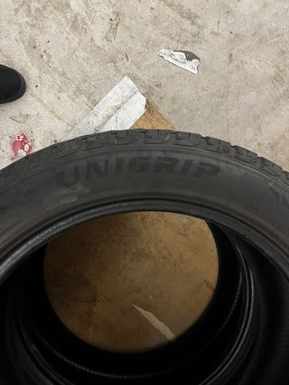 Gomme auto 235/50r19