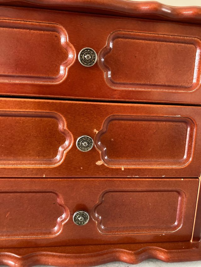 Joyero con caja de música