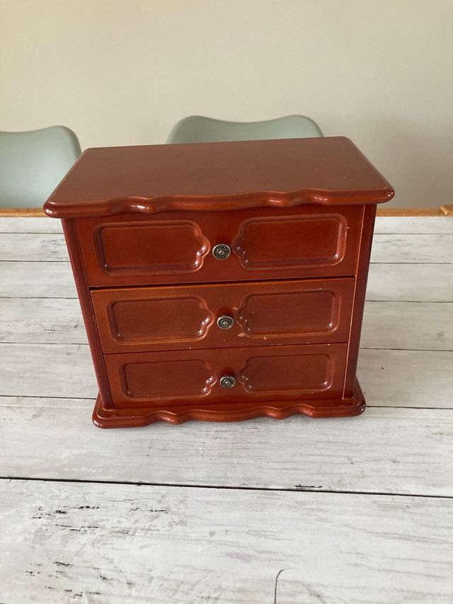 Joyero con caja de música