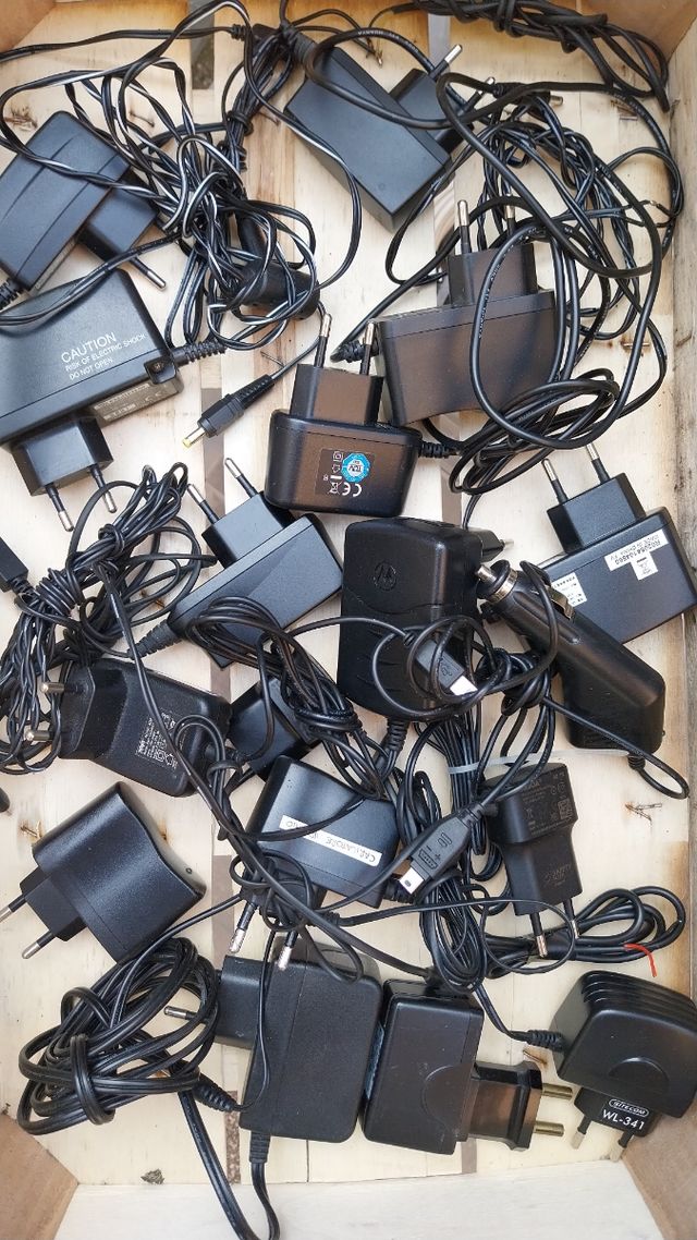 Trasformatori alimentatori 5v 1A 2A