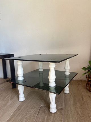 Mesa de centro de cristal negro y blanca