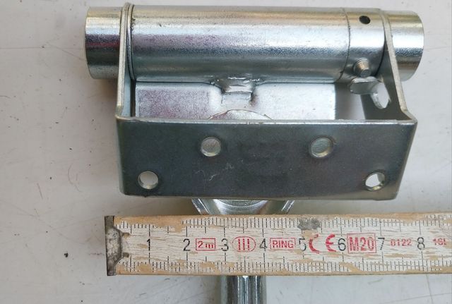 Chiudiporta spingiporta automatico a molla