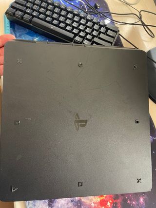 Pack ps 4 (sin mados) 1 monitor 60hz y juegos