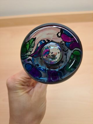 Piccolo vaso di vetro dipinto a mano