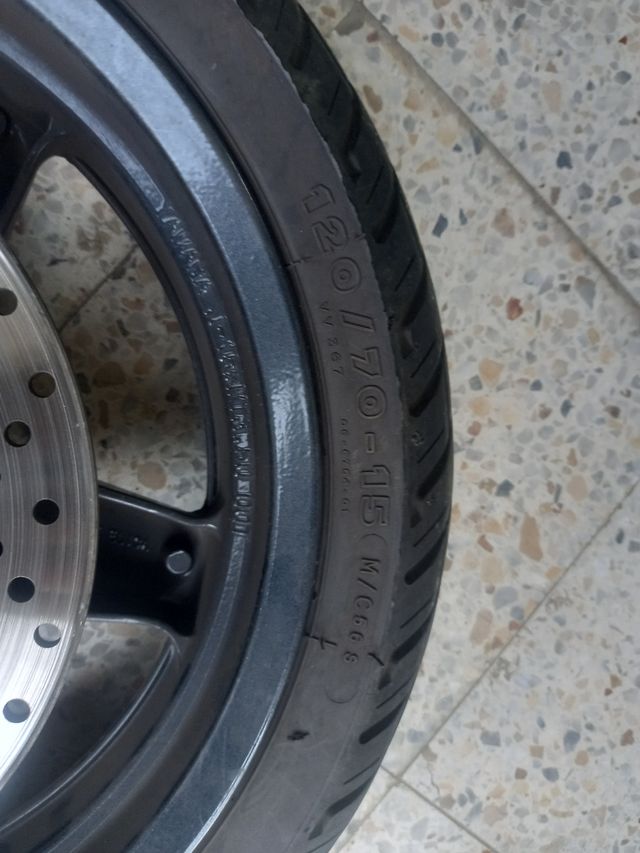 Rueda delantera yamaha xmas