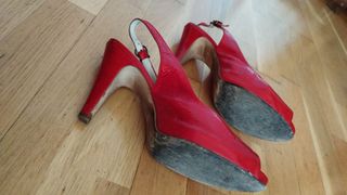 Zapatos rojos de charol