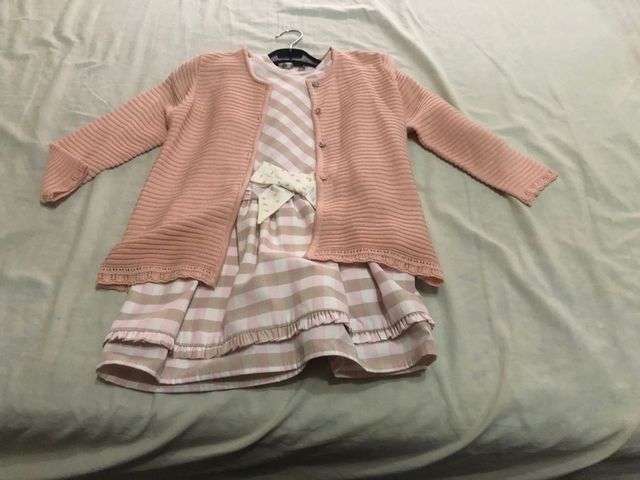 Chaqueta rosa niña Newness. Talla 5 nuev