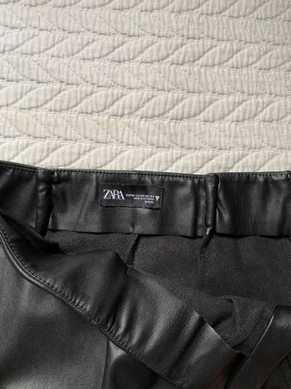 Pantalón cuero 