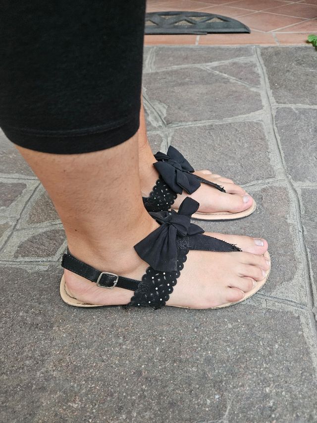 Sandalo infradito nero misura 42 grande