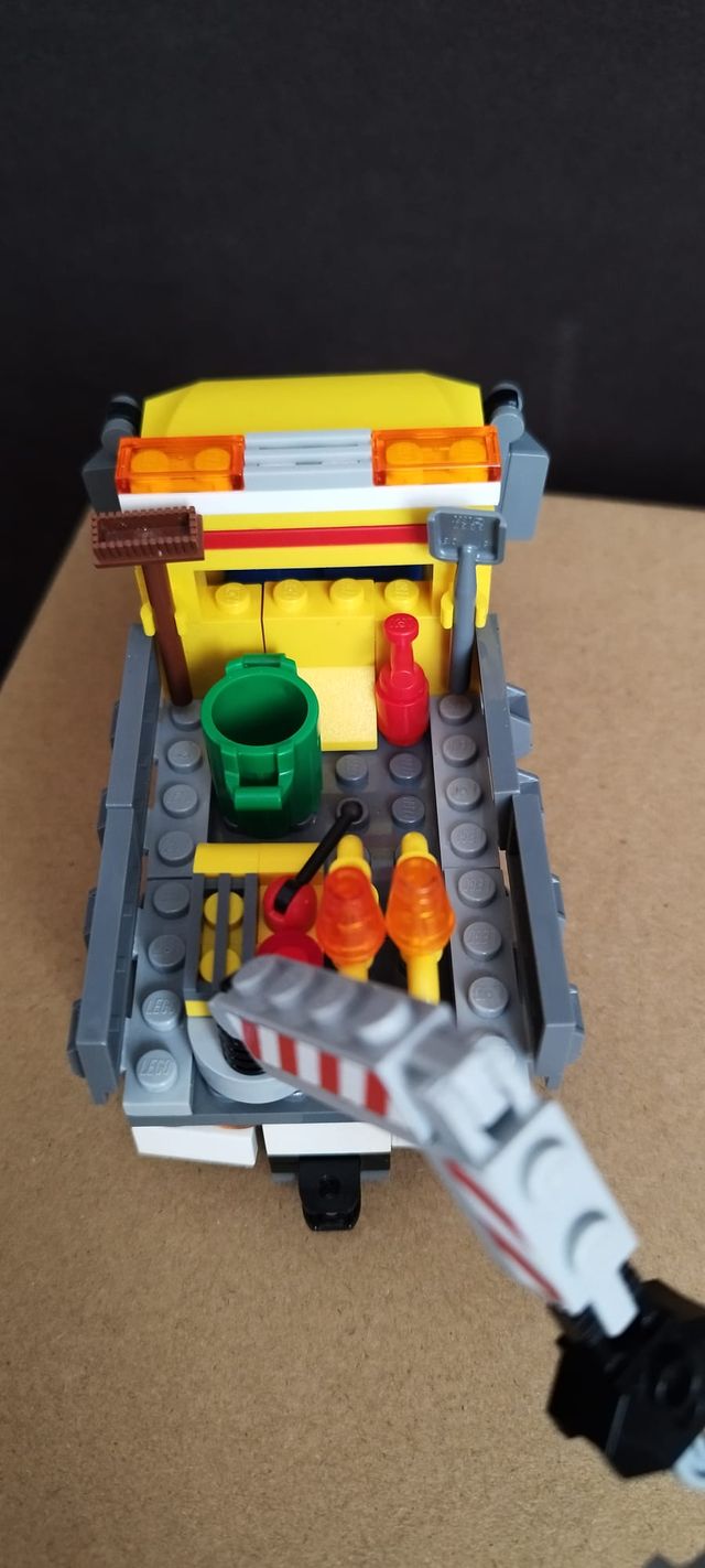 Camión de asistencia de lego con wc ENVIO