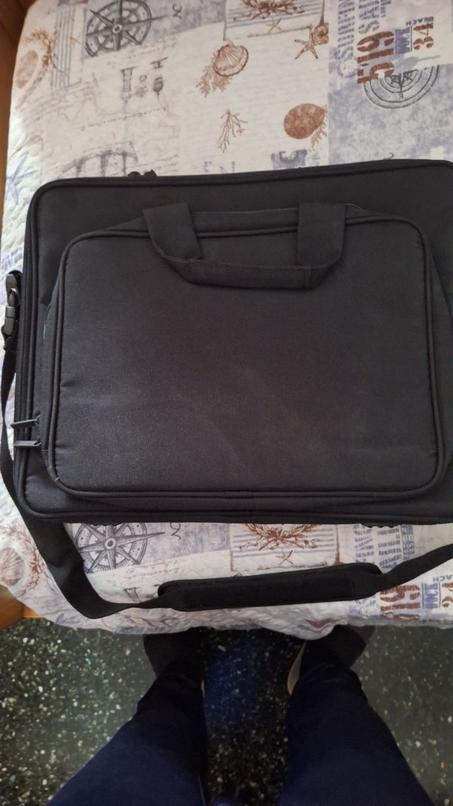 Borsa tracollo porta pc