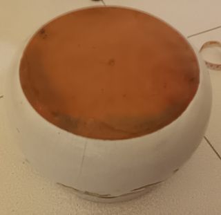 pentola con coperchio in ceramica decorativa