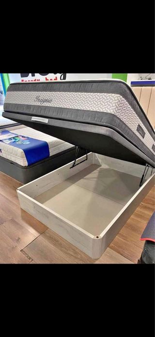 DIVANI E MATERASSI DI ALTA QUALITÀ A BUON PREZZO