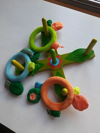 Juego para niños de tirar aros
