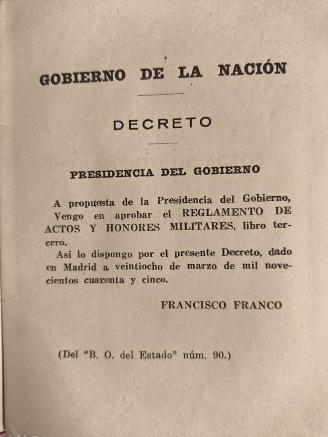 REGLAMENTO ACTOS Y HONORES EJERCITO DEL AIRE 1945