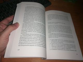 Libro: LA DEMOCRACIA Y SUS DERECHOS