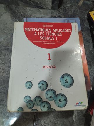 Matemàtiques aplicades a les ciències socials I.