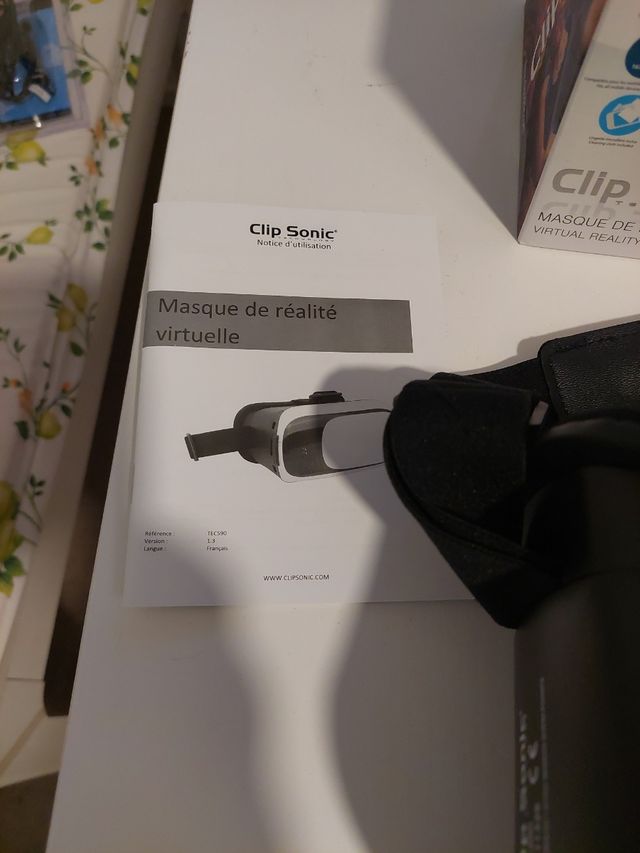 Clip Sonic maschera realtà virtuale 