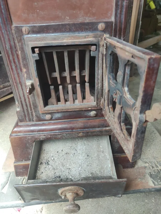 Estufa de leña pequeña