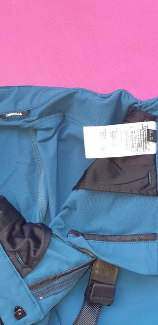 Vendo pantalones trekking mujer.