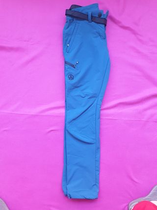 Vendo pantalones trekking mujer.