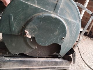 Maquina ingletadora de cortar metal